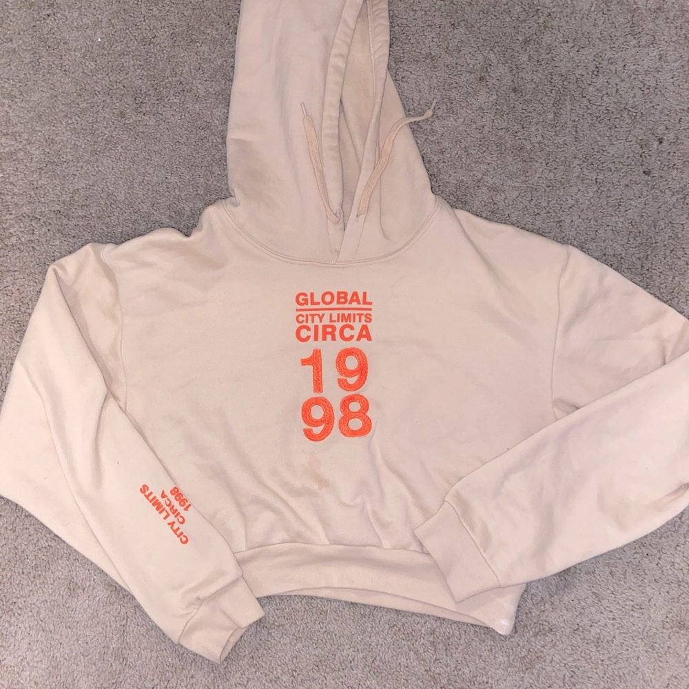 sweatshirt